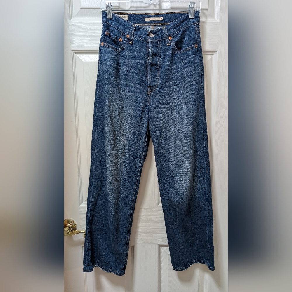 Levi’s Ribcage Straight Ankle Jeans size 26 X 27 Blue Denim